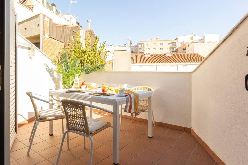 דירות טראסה Duplex With Terrace Near Bcn מראה חיצוני תמונה