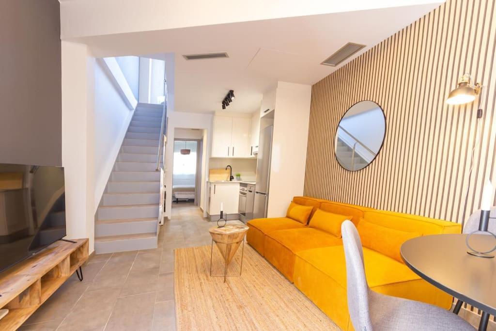דירות טראסה Duplex With Terrace Near Bcn מראה חיצוני תמונה